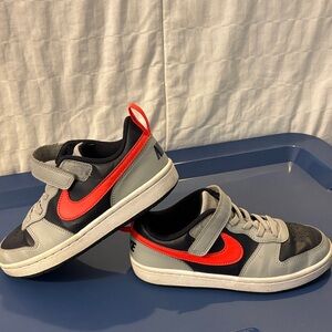 Nike Black and White Sneakers